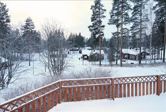 Lomamoekki Tahkon Kolo 木屋 *